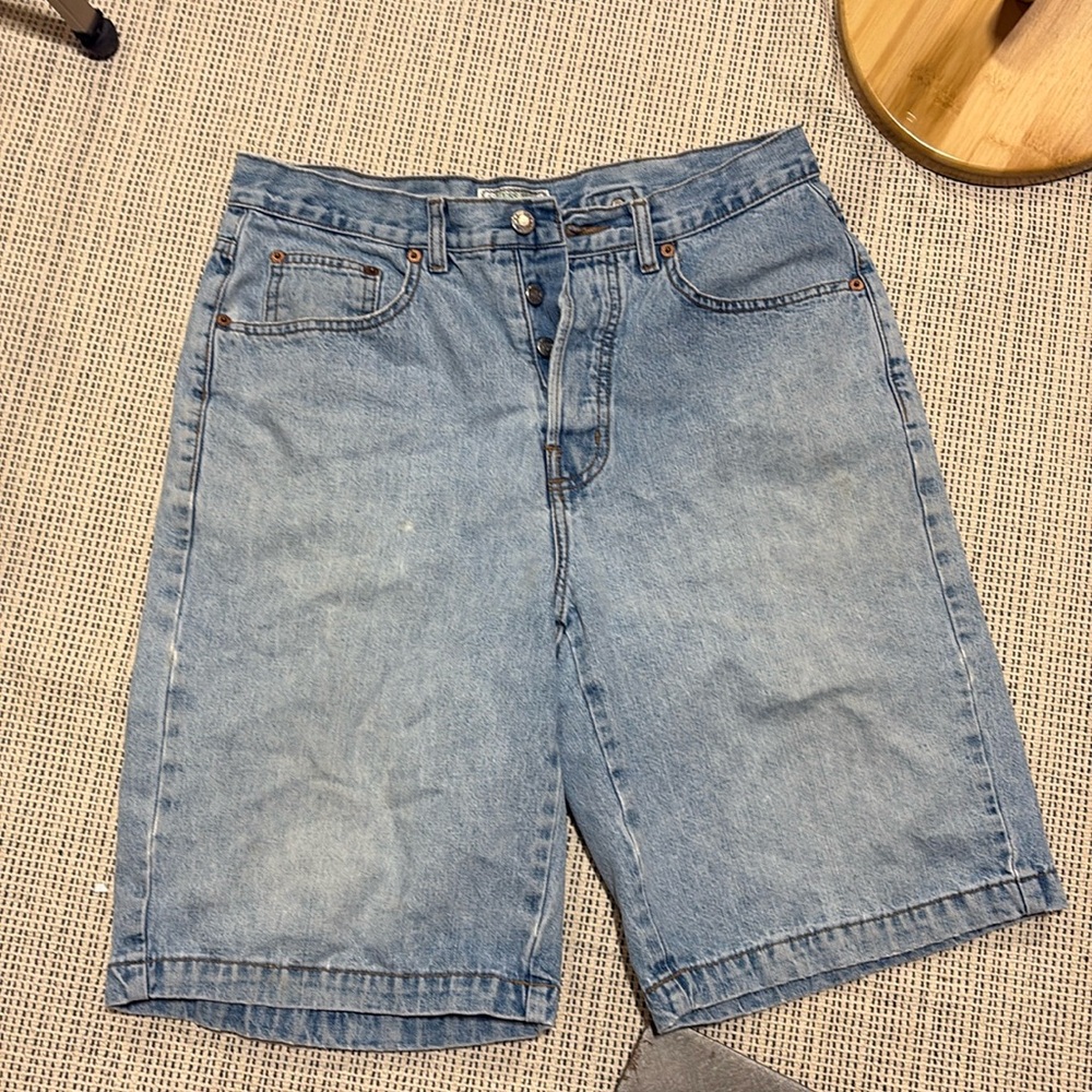 Men’s Guess Jean Shorts Waist size 33